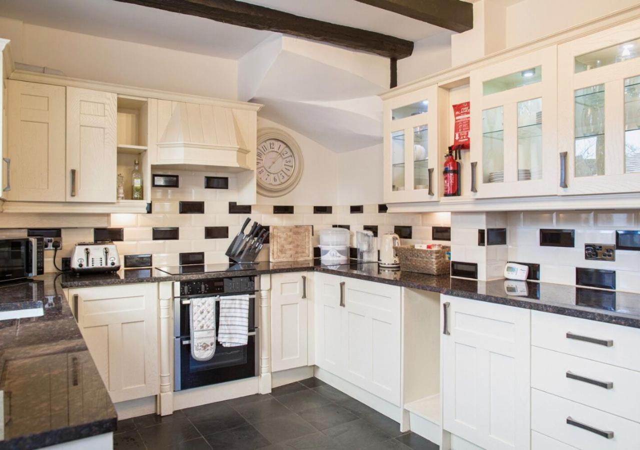 Charming 2 Bed House In Tewkesbury Centre Villa Exteriör bild